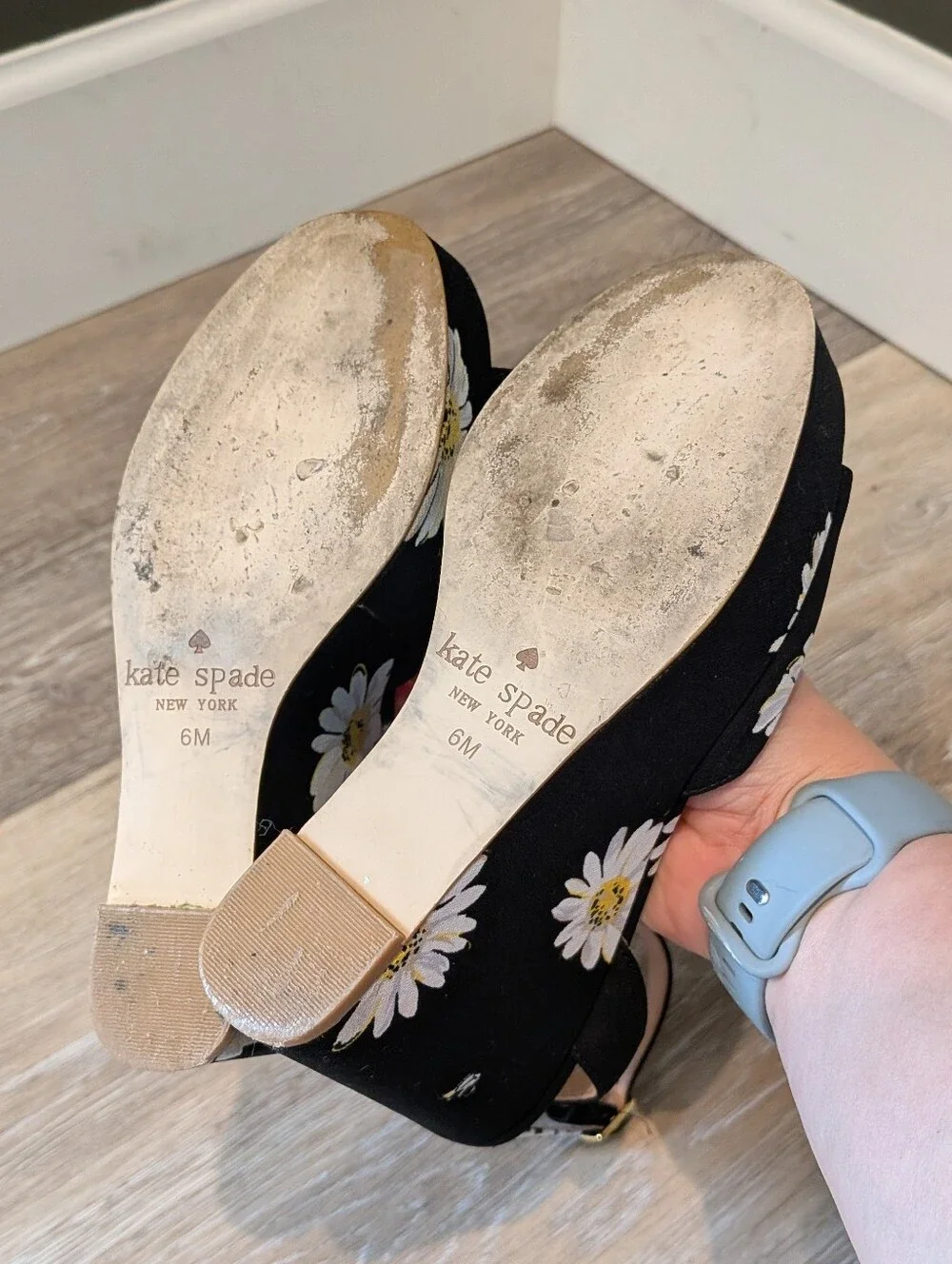 Kate Spade NY Size 6M Dellie Printed Daisy Platform Wedge Shoes Women's Sandals